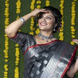 SHUBHKALA Black & Silver Silk Woven Saree With Unstitched Blouse image 3