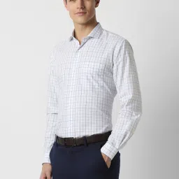 Peter England White Regular Fit Checks Shirt image 3