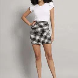 BUYNEWTREND Black & White Houndstooth Print Pencil Skirt-picture-41