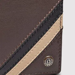 SENNES Men Textured Bow Detail Leather Two Fold Wallet image 2