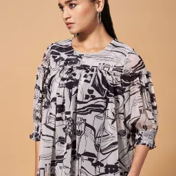 Marigold Lane White & Black Printed Top image 3