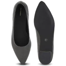 Van Heusen Women's Black Casual Pumps image 3