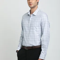 Turtle White Cotton Slim Fit Checks Shirt image 3