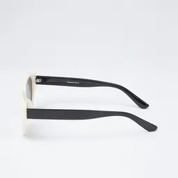 Banana Club Unisex Oval Sunglasses BVP9518 image 3