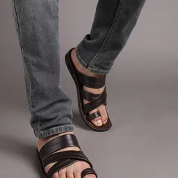 JUMPLITE Men Solid Regular Casual One Toe Flats image 3