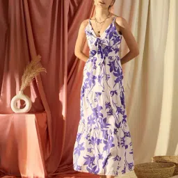 KASSUALLY White Floral Print Tiered Maxi Dress-image-12