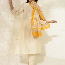 Fabindia Yellow Chequered Dupatta image 2