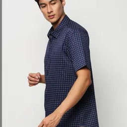 SHOWOFFFF Men Standard Slim Fit Printed Casual Shirt image 5