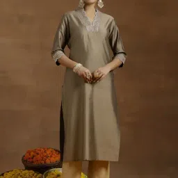 gerua by libas Libas Golden Brown Zaridori Embroidered Straight Kurta image 4