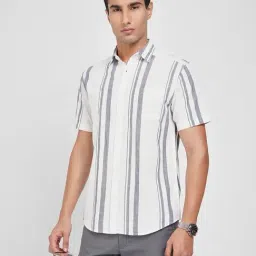 Peregrine By Pantaloons White Cotton Regular Fit Striped Shirt image 4