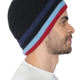 iSWEVEN Unisex Black & Blue Beanie image 2