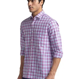 ColorPlus Red Cotton Tailored Fit Checks Shirt image 3