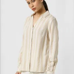 Van Heusen Beige Regular Fit Striped Shirt image 3