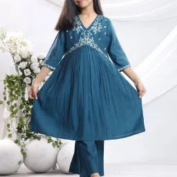 Misbis Girls Steel Blue Comfort Fit Embroidered Kurta Set image 3
