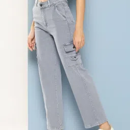Aarika Grey Denim Solid Jeans image 3