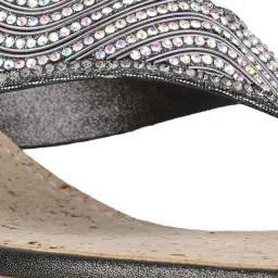 Inc.5 Women's Pewter Thong Wedges image 5