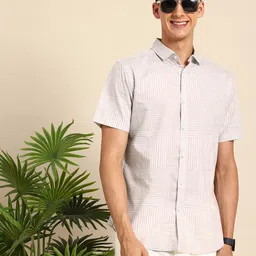 Mast & Harbour Men Printed Casual Shirt-picture-29
