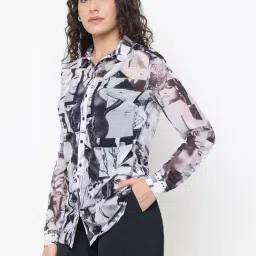 Guess Clouis Iconic Collage Graphic Spread Collar Regular Fit Shirt image 4