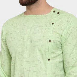 Aarsha Men Solid Daily Cotton A-Line Kurta image 2