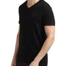 Tommy Hilfiger Black Regular Fit T-Shirt image 3