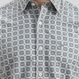 JadeBlue Grey Cotton Regular Fit Printed Shirt image 5
