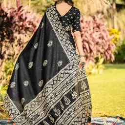 Saree Mall Black Cotton Self Saree with Blouse Piece image 3