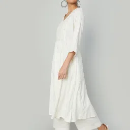 Melange by Lifestyle Off White Embroidered Kurta image 3