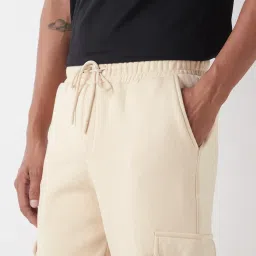 Bewakoof Men's Beige Oversized Brushed Cargo Jogger image 3