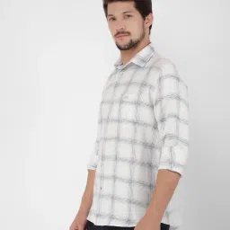 Crimsoune Club White Cotton Slim Fit Checks Shirt image 3