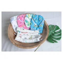 Ortis Free Size Quick Dry UltraThin Pads Leakage Proof Reusable Cloth Diaper And baby napkin Printed Color (combo) Multicolor- Pack of 5 image 1