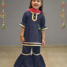 A.T.U.N. Girls Navy Blue & Pink Linen Solid Kurta Set image 3