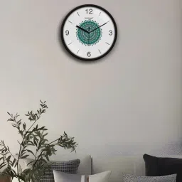 Random White & Green Printed Traditional Analogue Wall Clock image 2