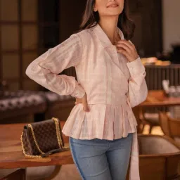 BInfinite Pink Button Front Knot Side Shirt image 3