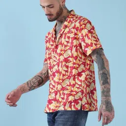 SHOWOFFFF Multicolor Cotton Relaxed Fit Printed Shirt image 3