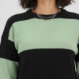 glitchez Colorblocked Oversized Crop Pullover image 2
