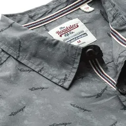 Roadster Men Grey Typography Printed Pure Cotton Casual Sustainable Shirt image 2