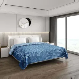 Monte Carlo Blue Polyester 800 GSM Winter Blanket-image-12