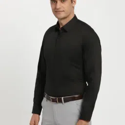 Peter England Black Cotton Regular Fit Printed Shirt image 3