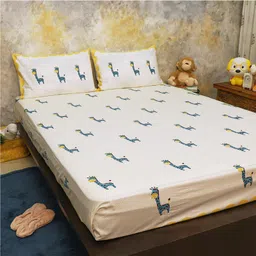 Masaya Double Bedsheet With Pillow Cover Giraffe Print - White Yellow-picture-28