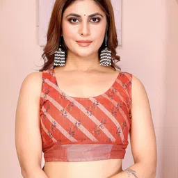 GULKEE FAB Floral Zari Linen Blend Saree image 4