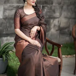 VASTRAAVEDAA Chevron Jacquard Woven Design Banarasi Saree With Unstiched Blouse Piece-image-97