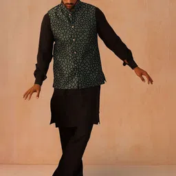 Jompers Men Regular Kurta with Pyjamas image 3