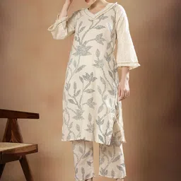STYLEBAAZI Women Floral Printed Regular Pure Cotton Kurta with Trousers-picture-28