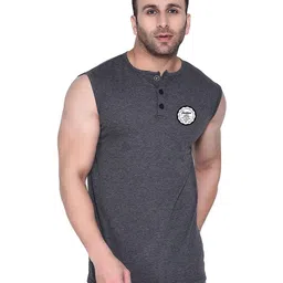 Blisstone Men Solid Henley Neck Slim Fit T-shirt-picture-16