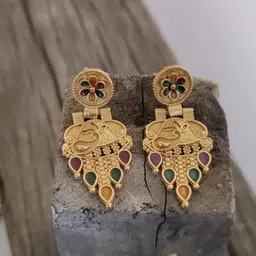 OM KRISHIV COLLECTION Set Of 2 Gold-Plated Mangalsutra image 4