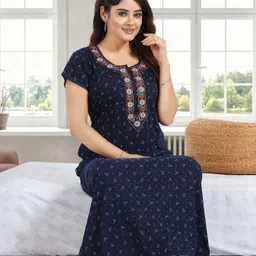 rilo Women Nighty image 2