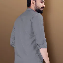 vebnor Men Slim Fit Solid Mandarin Collar Casual Shirt image 2