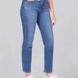 Wrangler Blue Cotton Solid Straight Fit Jeans image 4