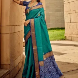 Elora Green Printed Saree With Unstitched Blouse-image-32