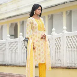 Juniper Yellow Floral Kurta With Pant & Dupatta image 3